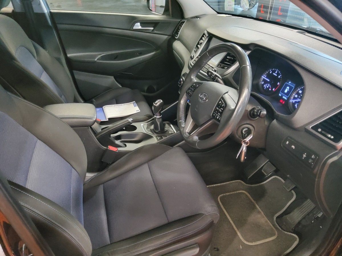 Hyundai Tucson SE 2.0 CRDI 2WD NAV Bd
