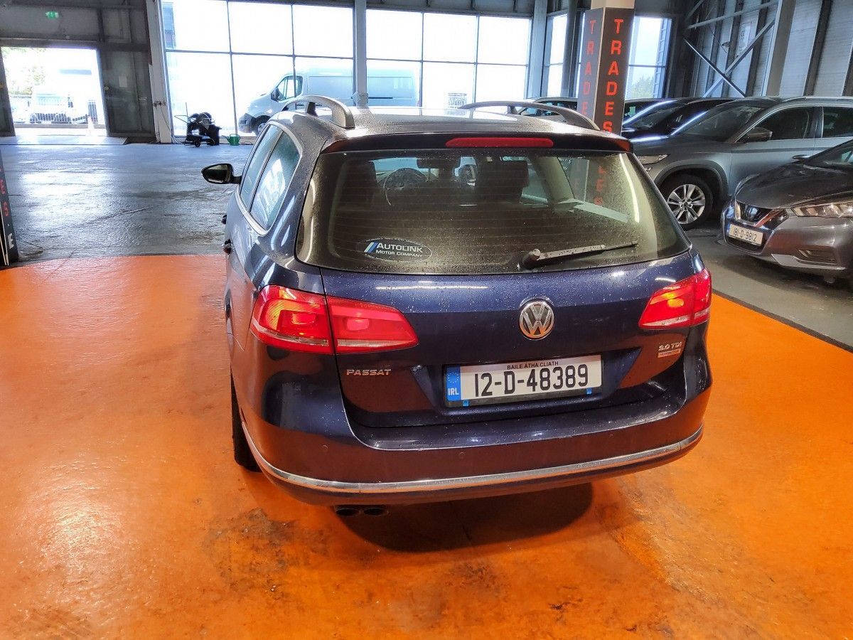 Volkswagen Passat 2.0 TDI COMFORTLINE BLUEMOTION TECH VAR
