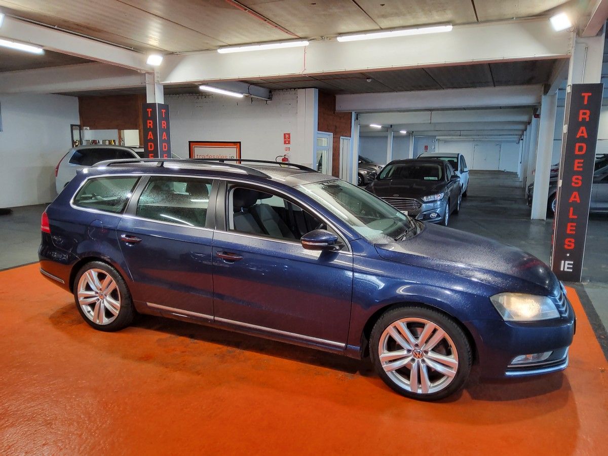 Volkswagen Passat 2.0 TDI COMFORTLINE BLUEMOTION TECH VAR