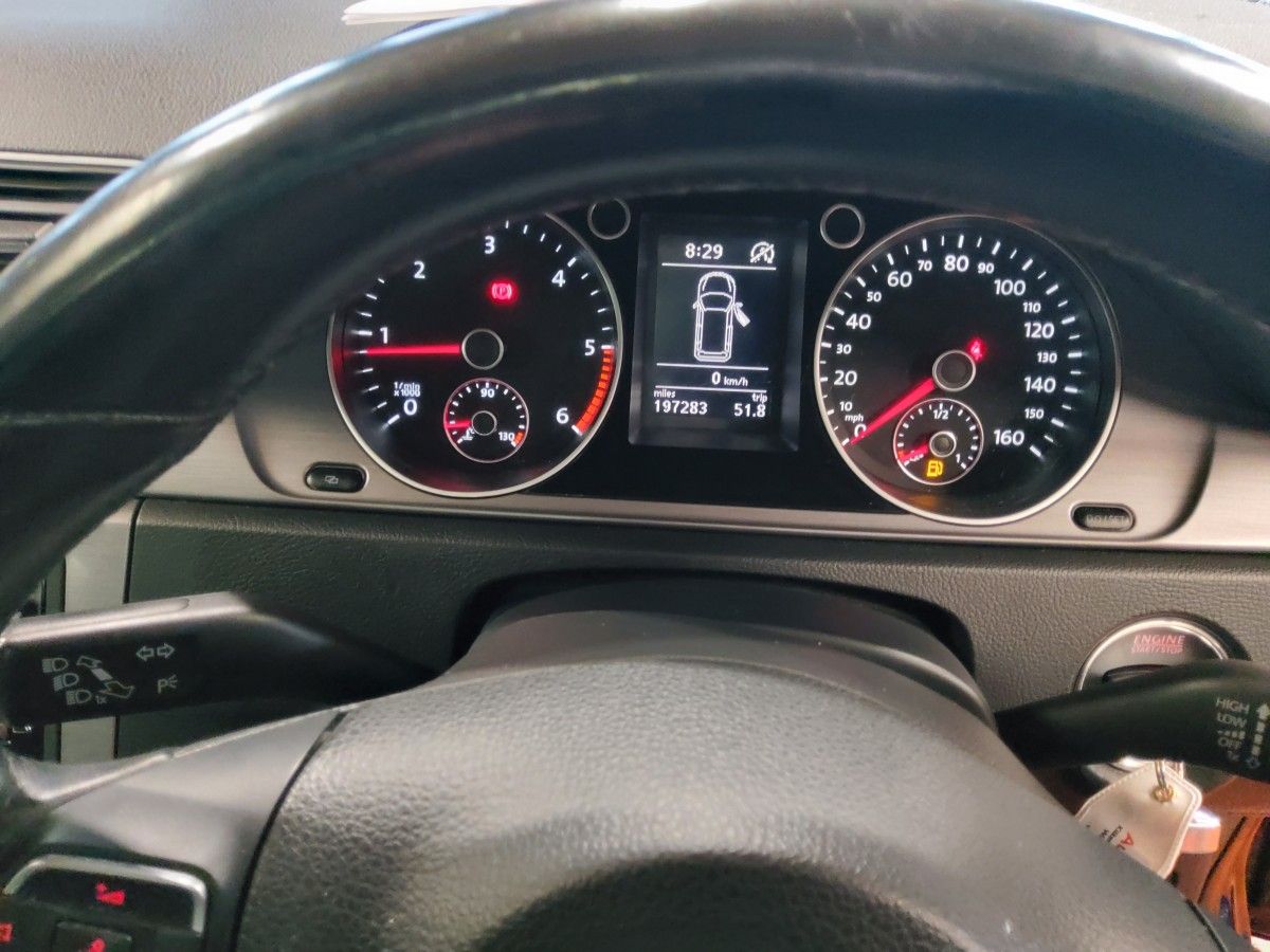 Volkswagen Passat 2.0 TDI COMFORTLINE BLUEMOTION TECH VAR