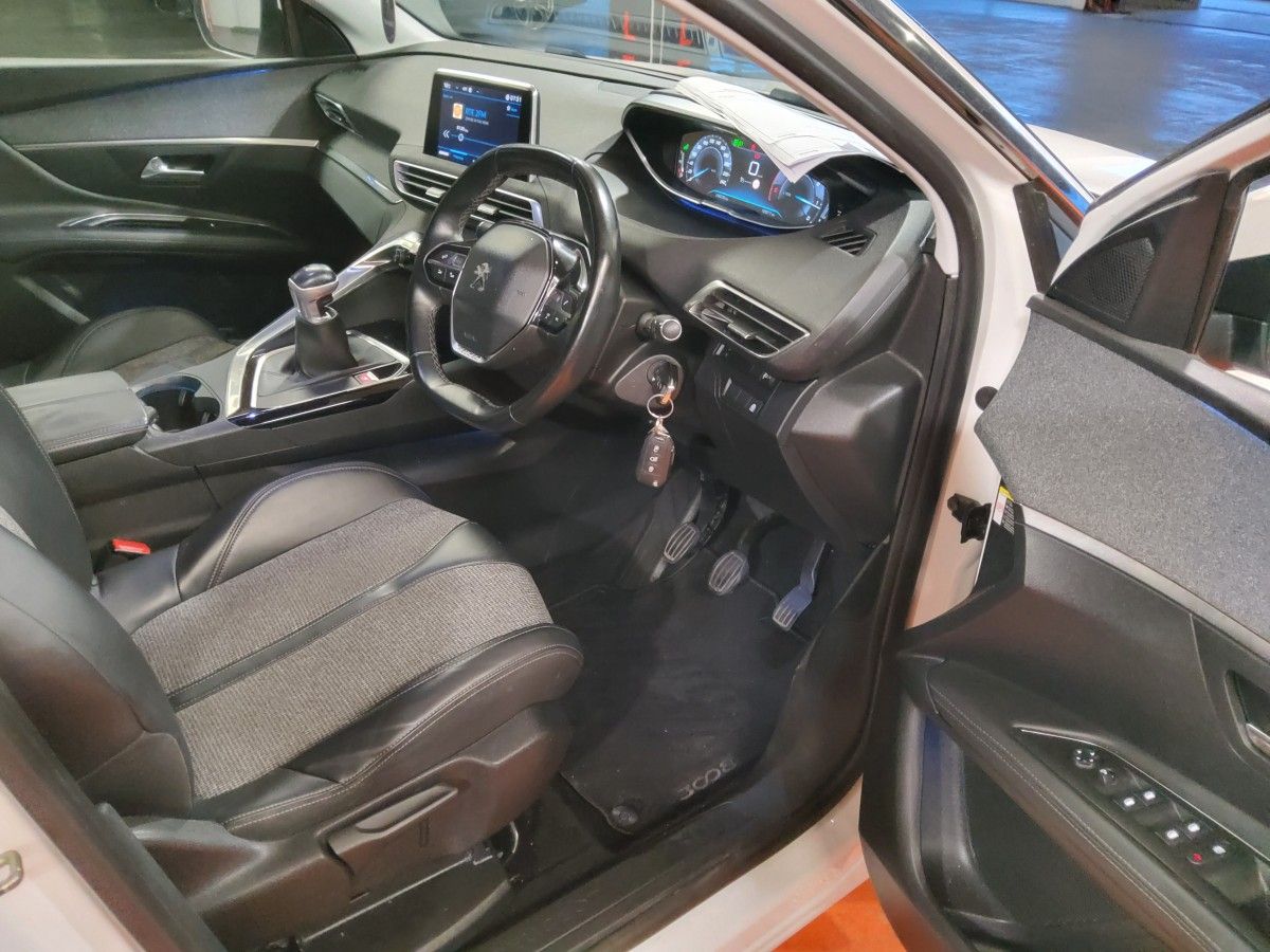 Peugeot 3008 1.6 BlueHDi 120bhp Allure