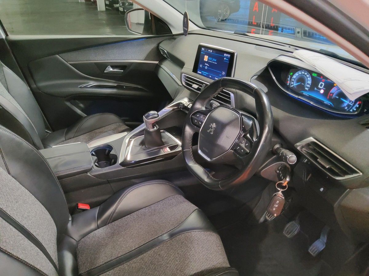 Peugeot 3008 1.6 BlueHDi 120bhp Allure