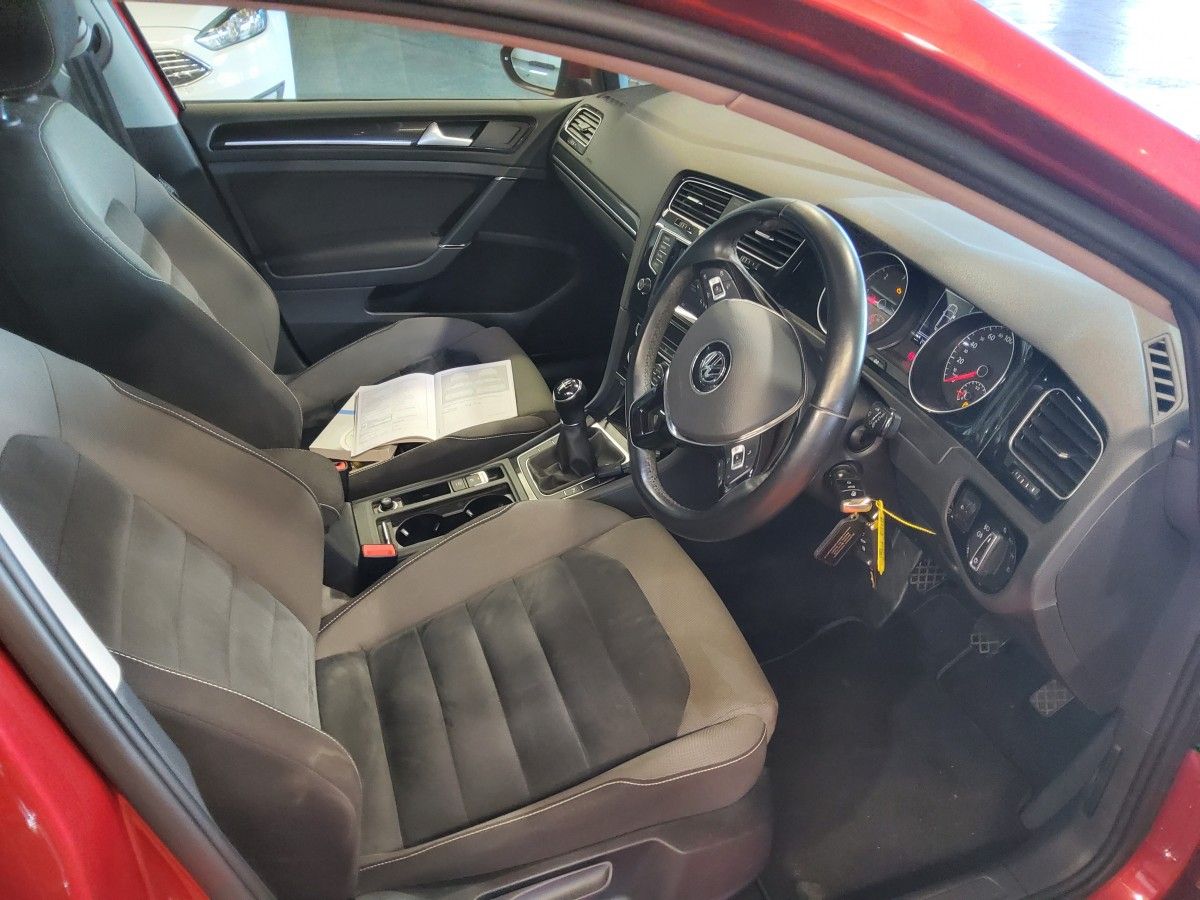 Volkswagen Golf 1.6 TDI 3DR 110HP Highline