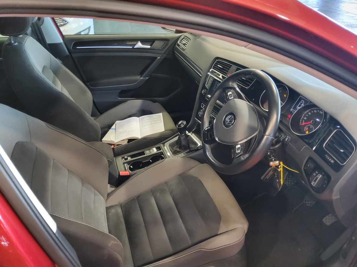 Volkswagen Golf 1.6 TDI 3DR 110HP Highline