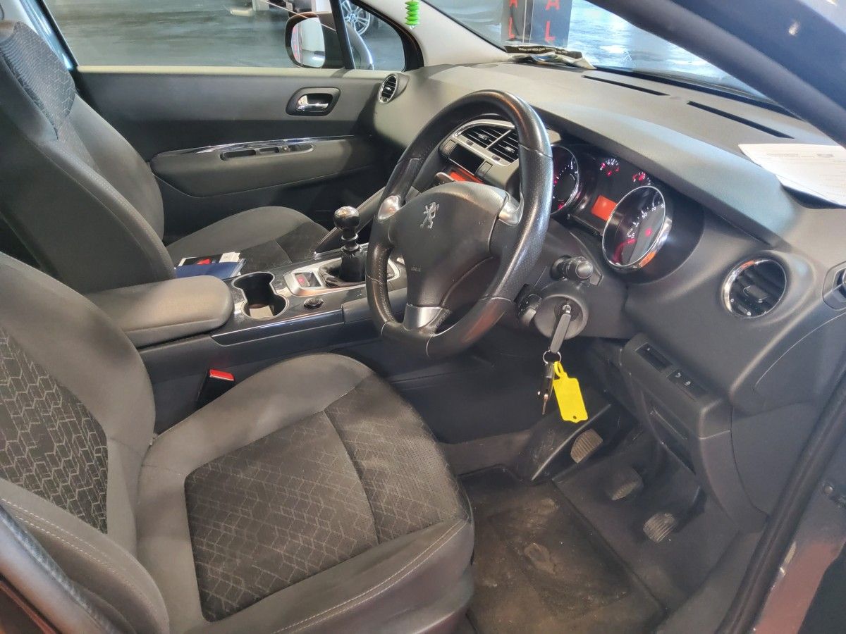 Peugeot 3008 1.6 Hdi 115 bhp Active Grip Control