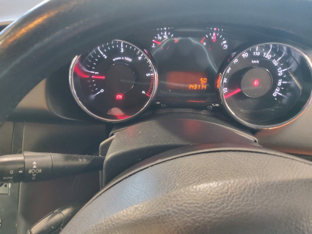 Peugeot 3008 1.6 Hdi 115 bhp Active Grip Control