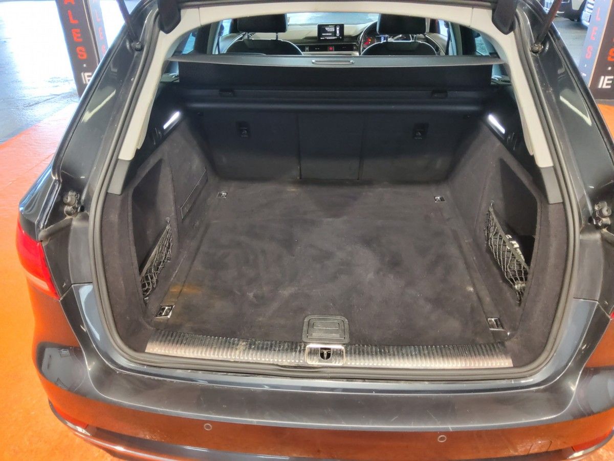 Audi A4 2.0TDI 150HP SE Ultra