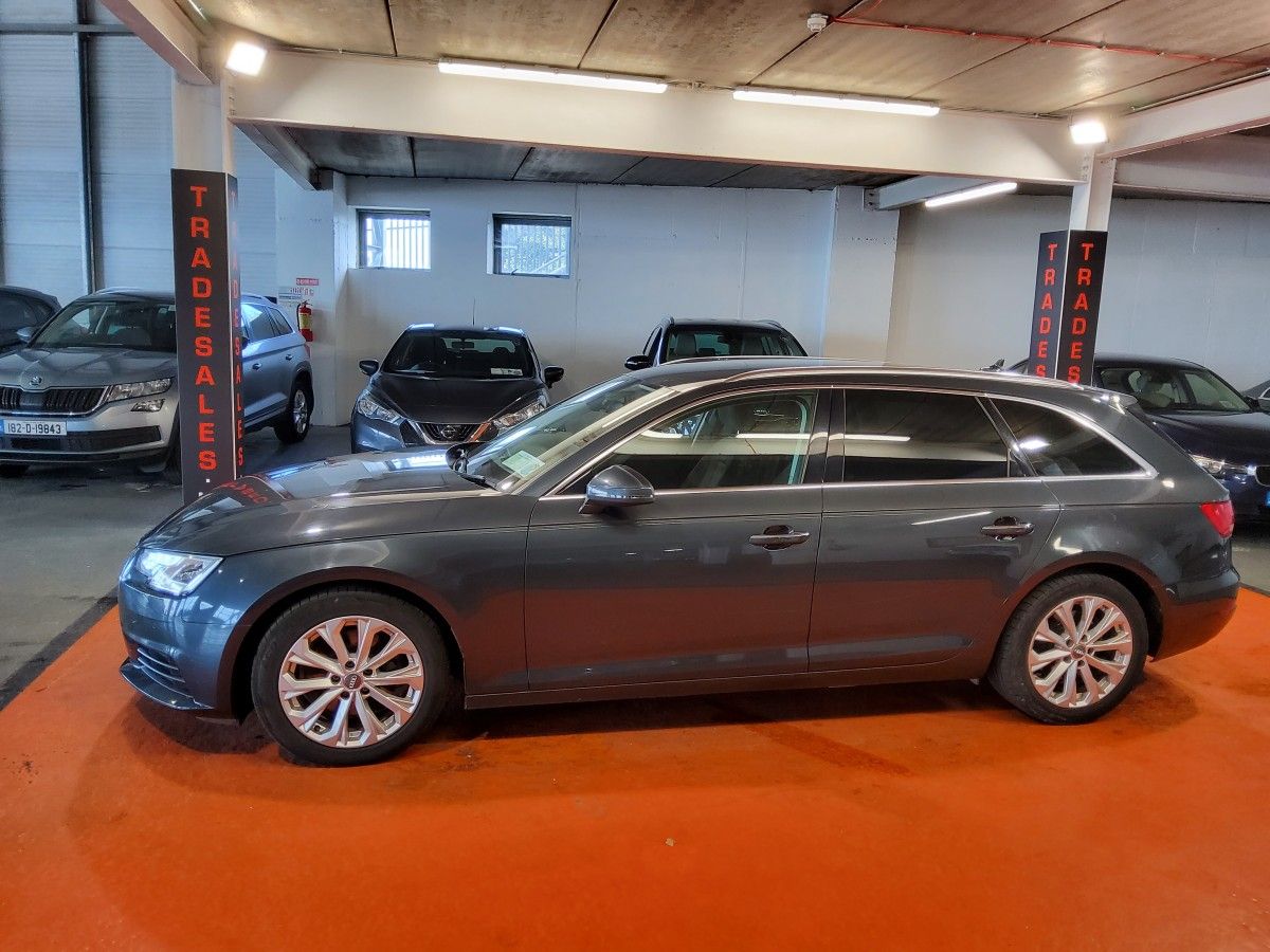 Audi A4 2.0TDI 150HP SE Ultra