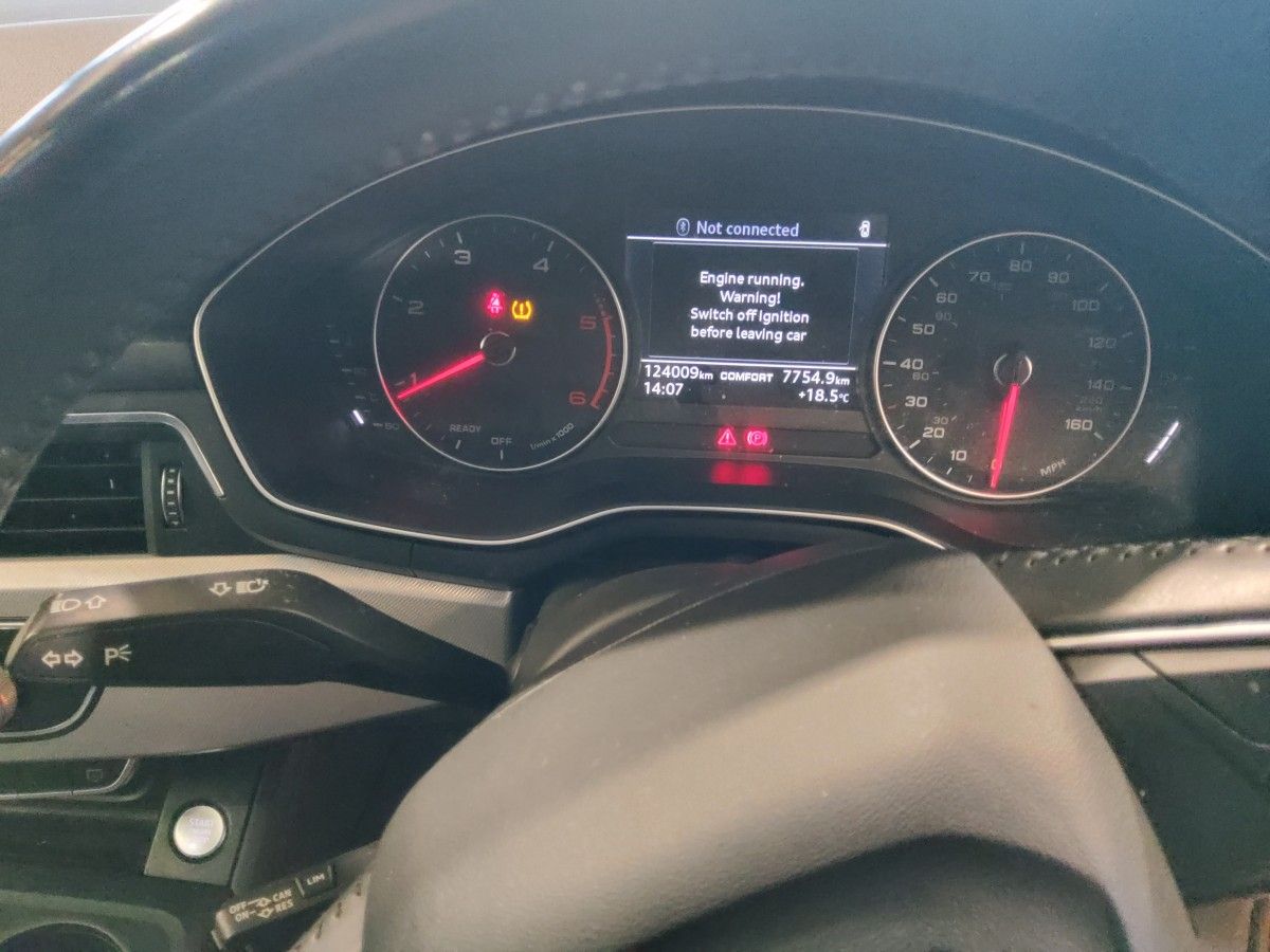 Audi A4 2.0TDI 150HP SE Ultra