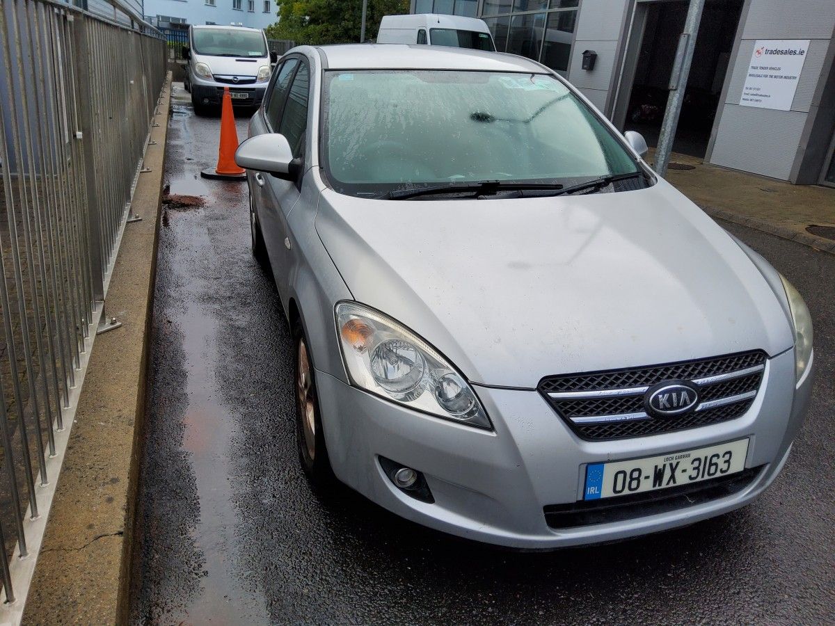 Kia Ceed 1.4 EX