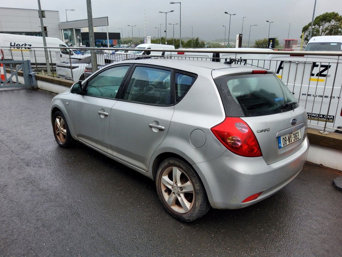 Kia Ceed 1.4 EX