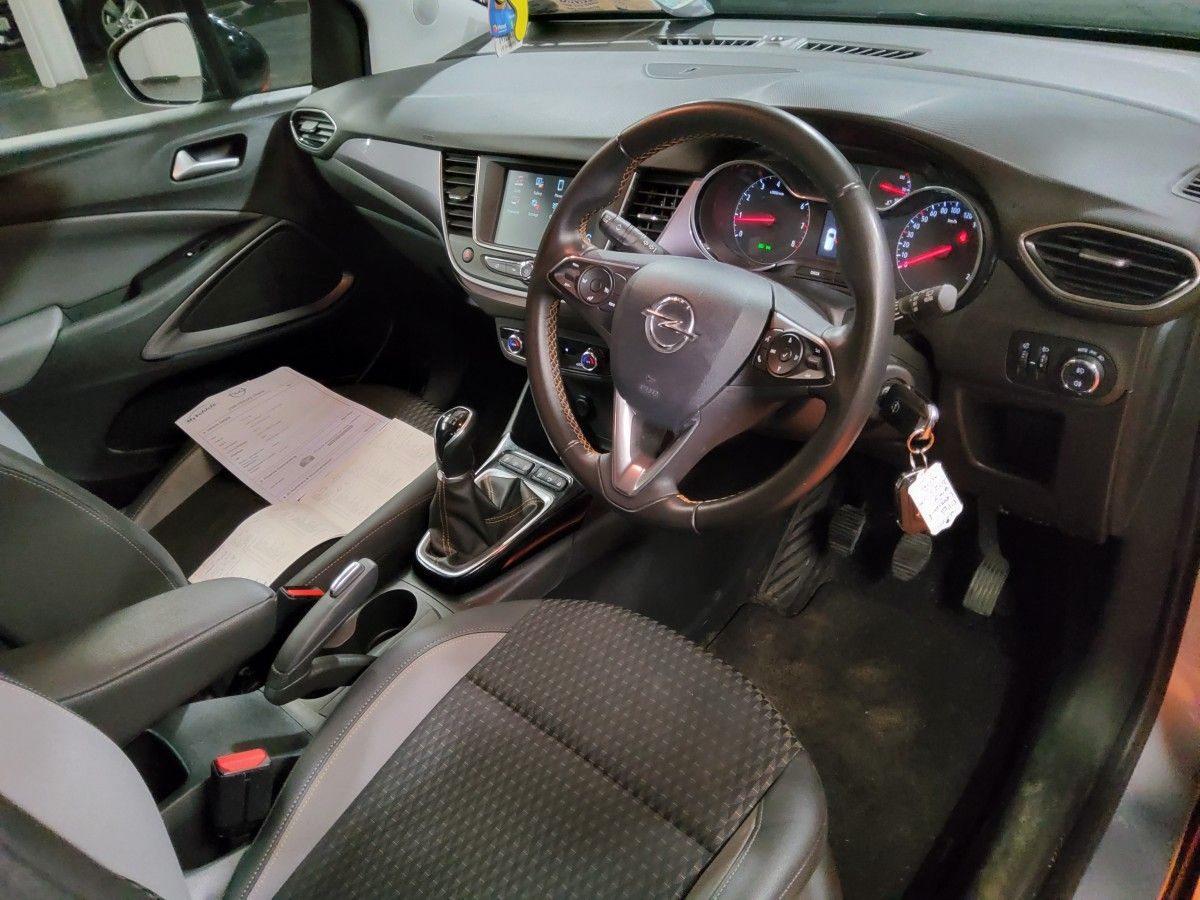 Opel Crossland X 1.2i 83PS 5 Speed SE
