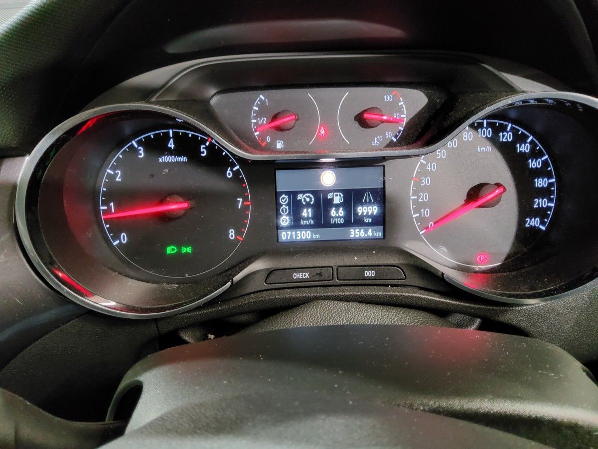 Opel Crossland X 1.2i 83PS 5 Speed SE