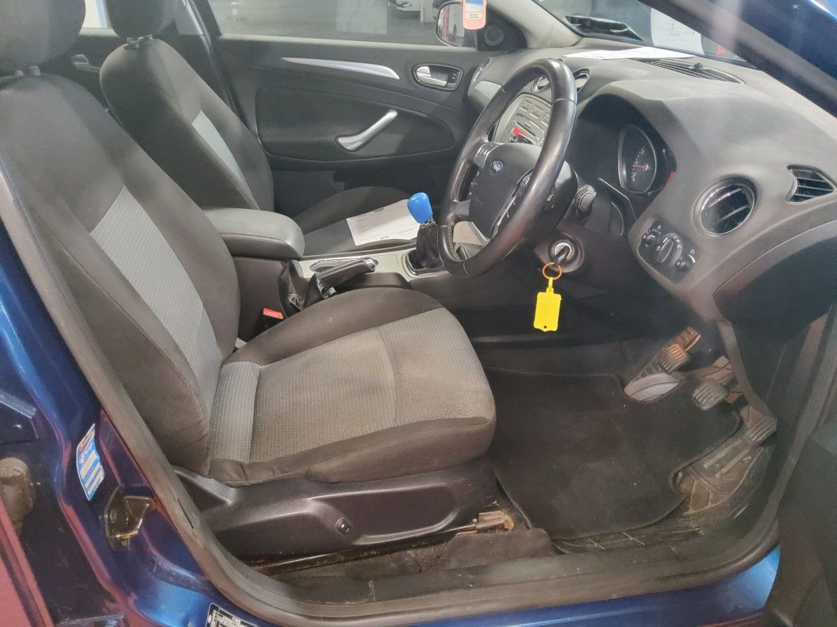 Ford Mondeo 1.6i 110PS Zetec