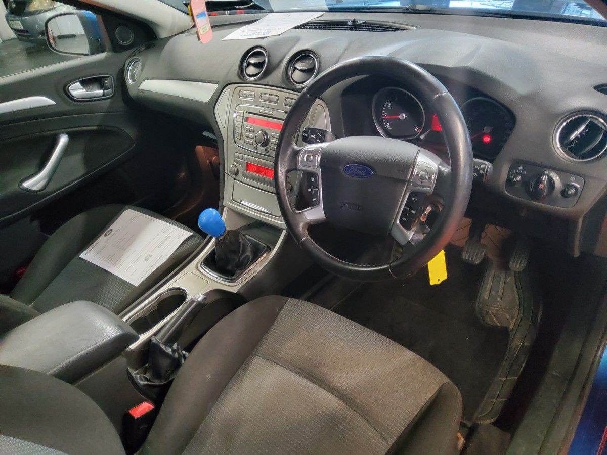 Ford Mondeo 1.6i 110PS Zetec