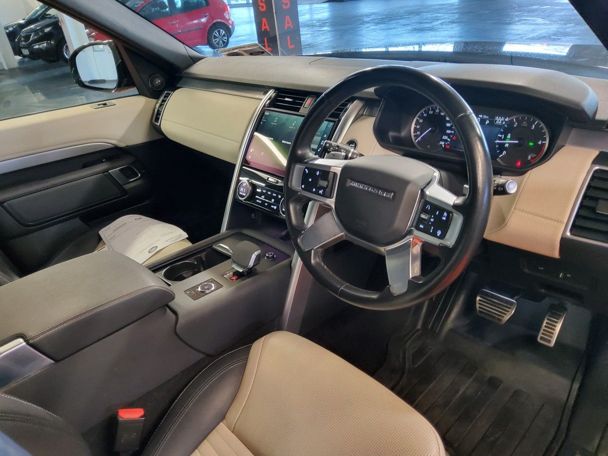 Land Rover Discovery 3.0D I6 249 PS AWD Auto R-Dynamic HSE