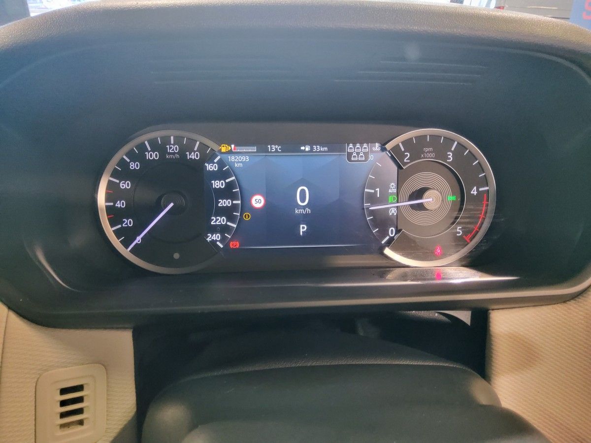 Land Rover Discovery 3.0D I6 249 PS AWD Auto R-Dynamic HSE