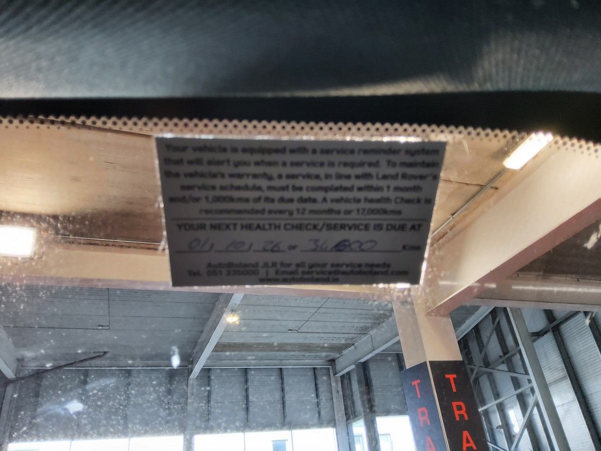 Land Rover Discovery 3.0D I6 249 PS AWD Auto R-Dynamic HSE