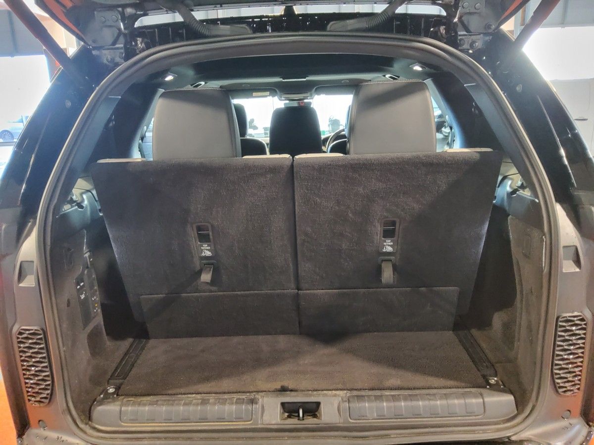 Land Rover Discovery 3.0D I6 249 PS AWD Auto R-Dynamic HSE