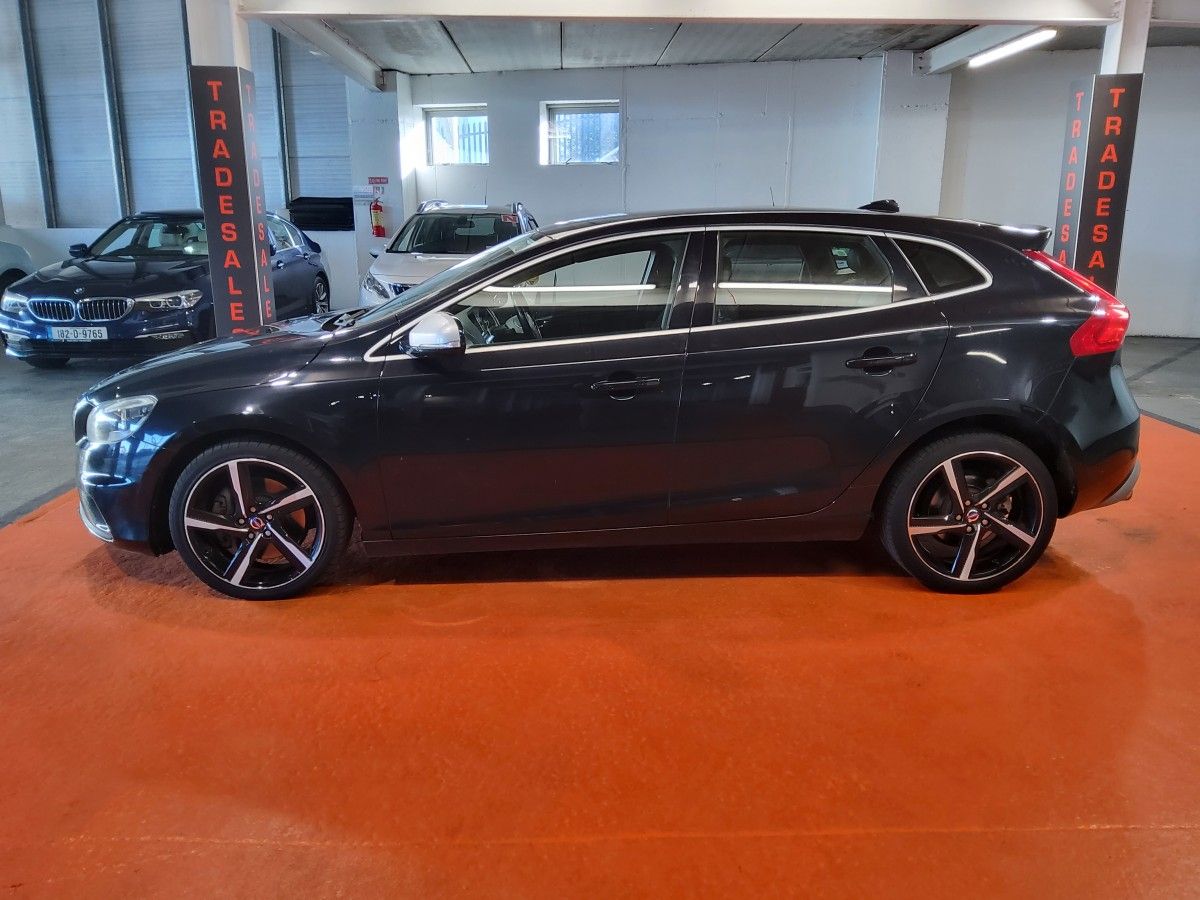 Volvo V40 2.0 D3 150PS R-DESIGN