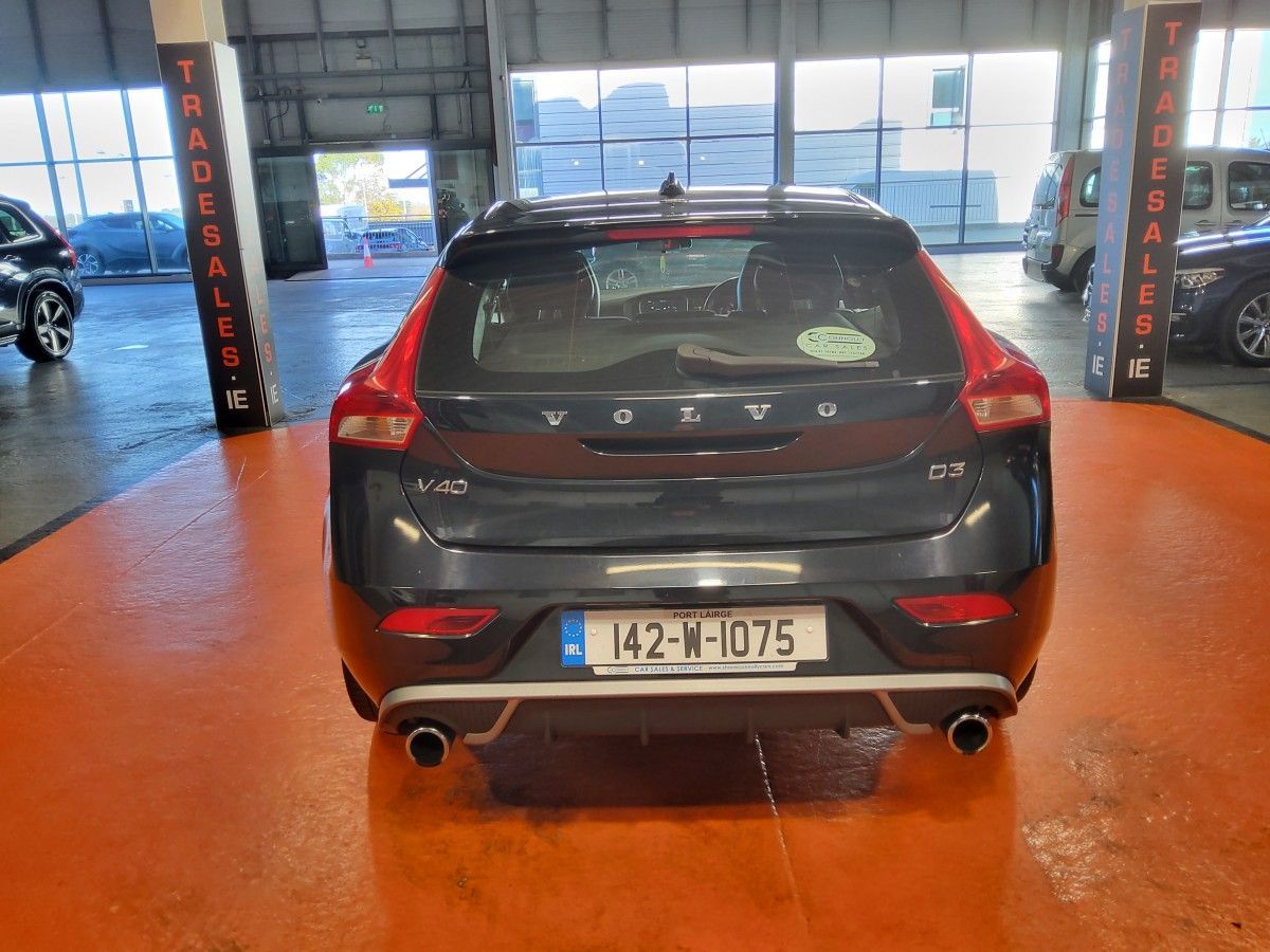 Volvo V40 2.0 D3 150PS R-DESIGN