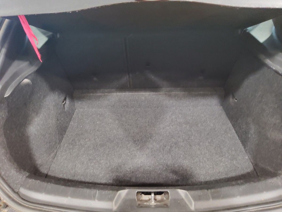 Volvo V40 2.0 D3 150PS R-DESIGN