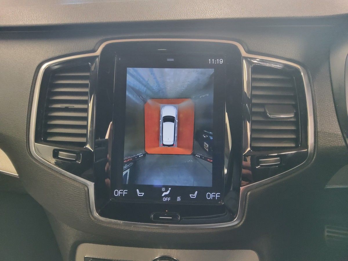 Volvo XC90 T8 (407hp) PHEV R-Design Geartronic