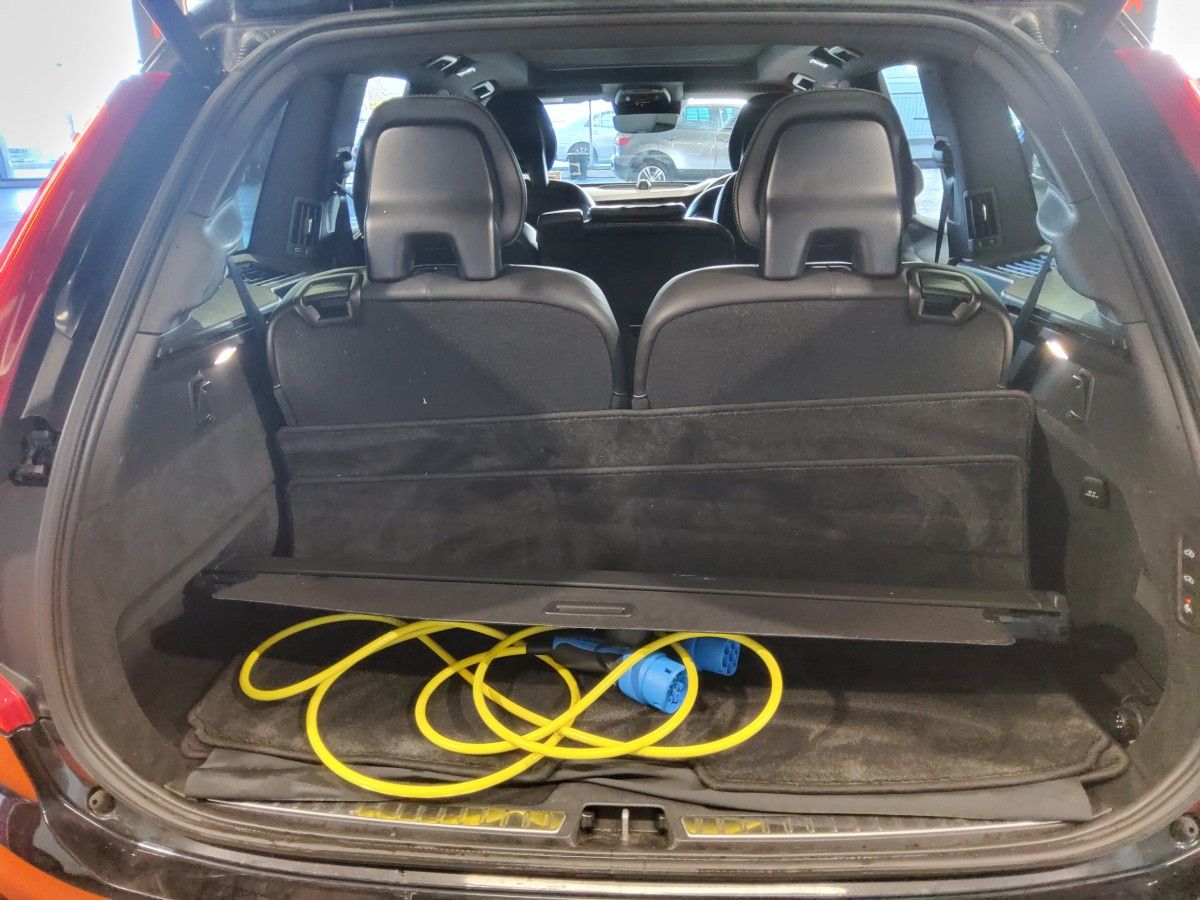 Volvo XC90 T8 (407hp) PHEV R-Design Geartronic