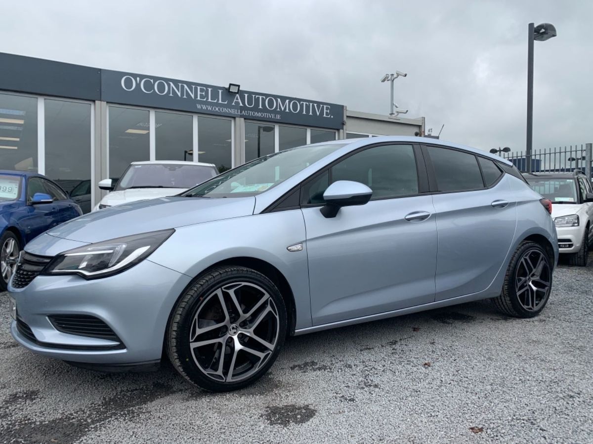 Used Opel Astra 2017 in Dublin