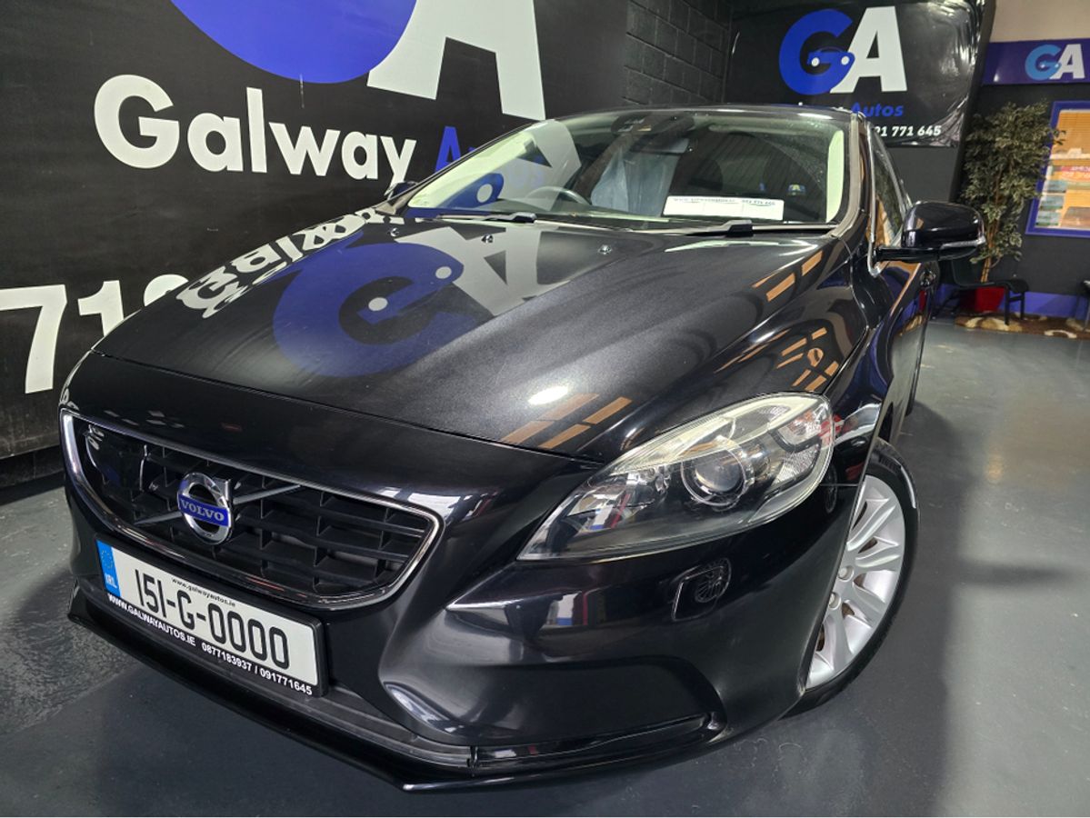 Used Volvo V40 2015 in Galway