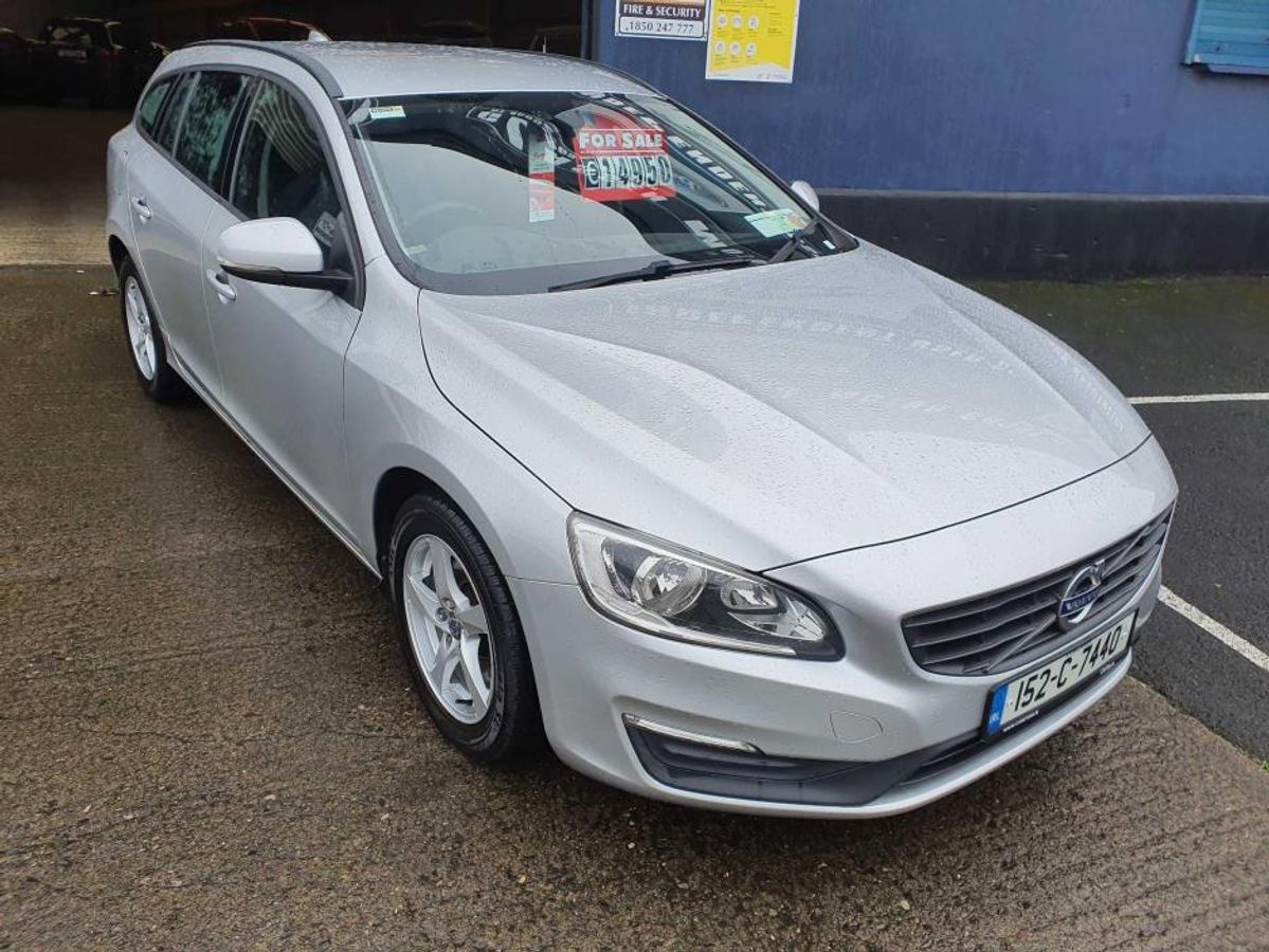 Used Volvo V60 2015 in Dublin