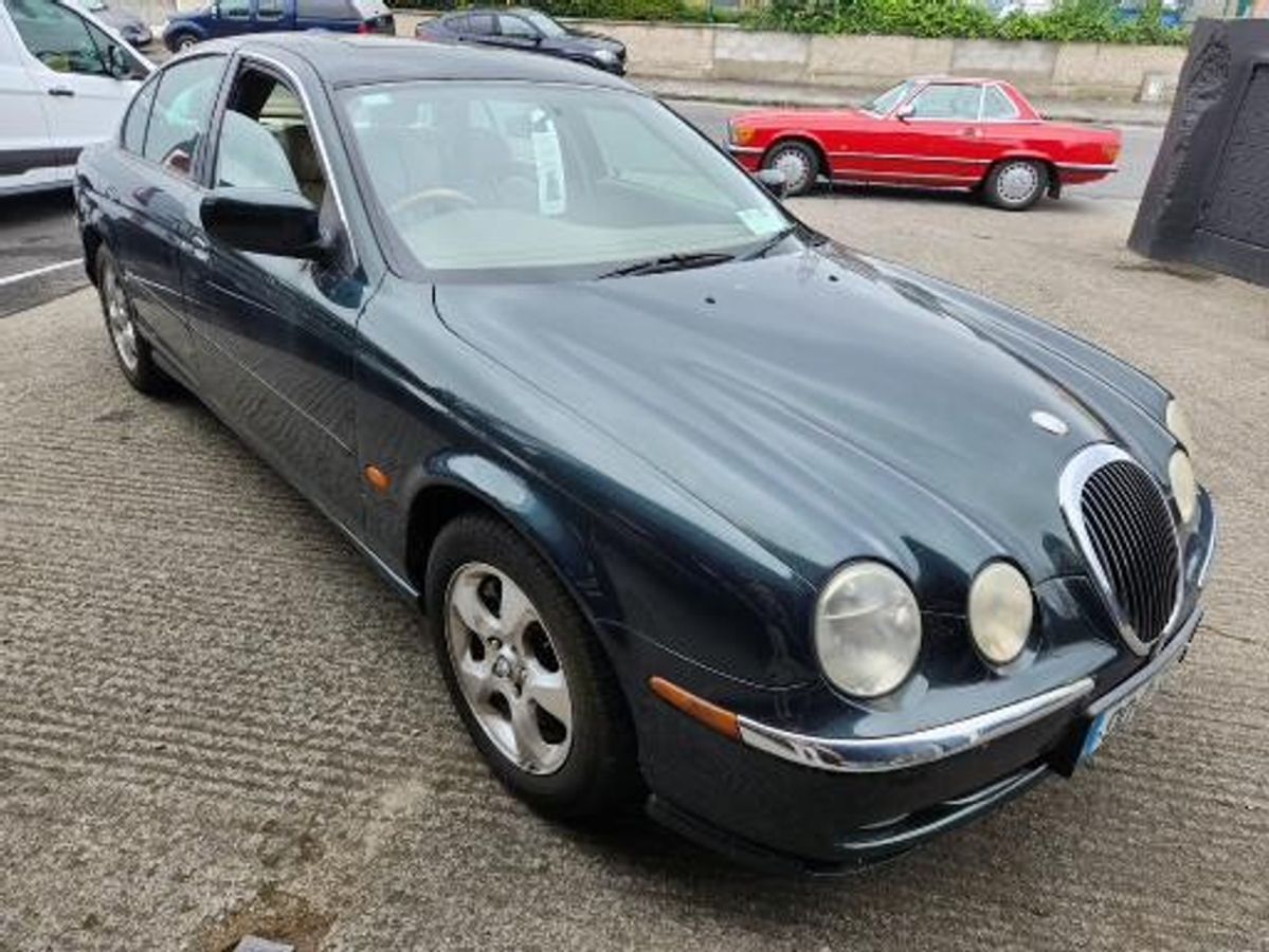 Used Jaguar S-Type 2000 in Dublin