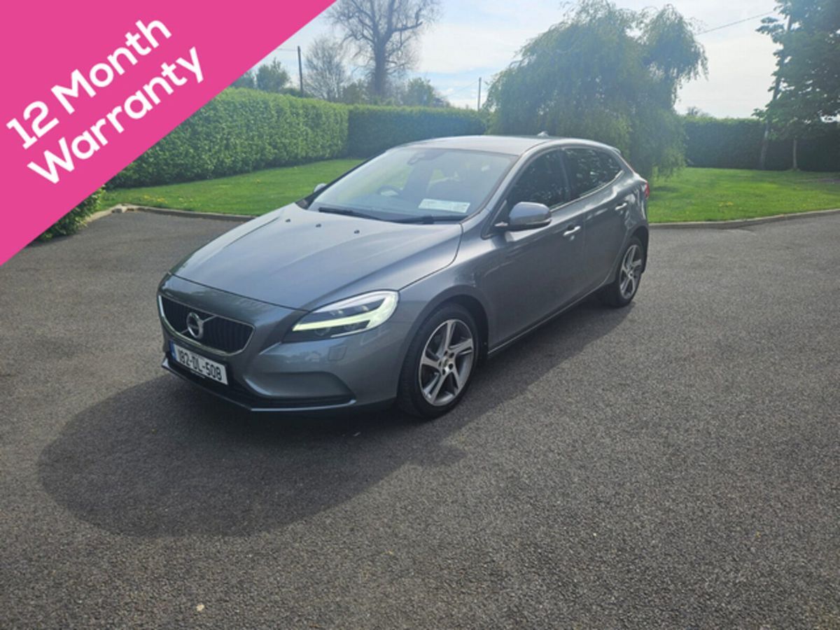 Used Volvo V40 2018 in Dublin