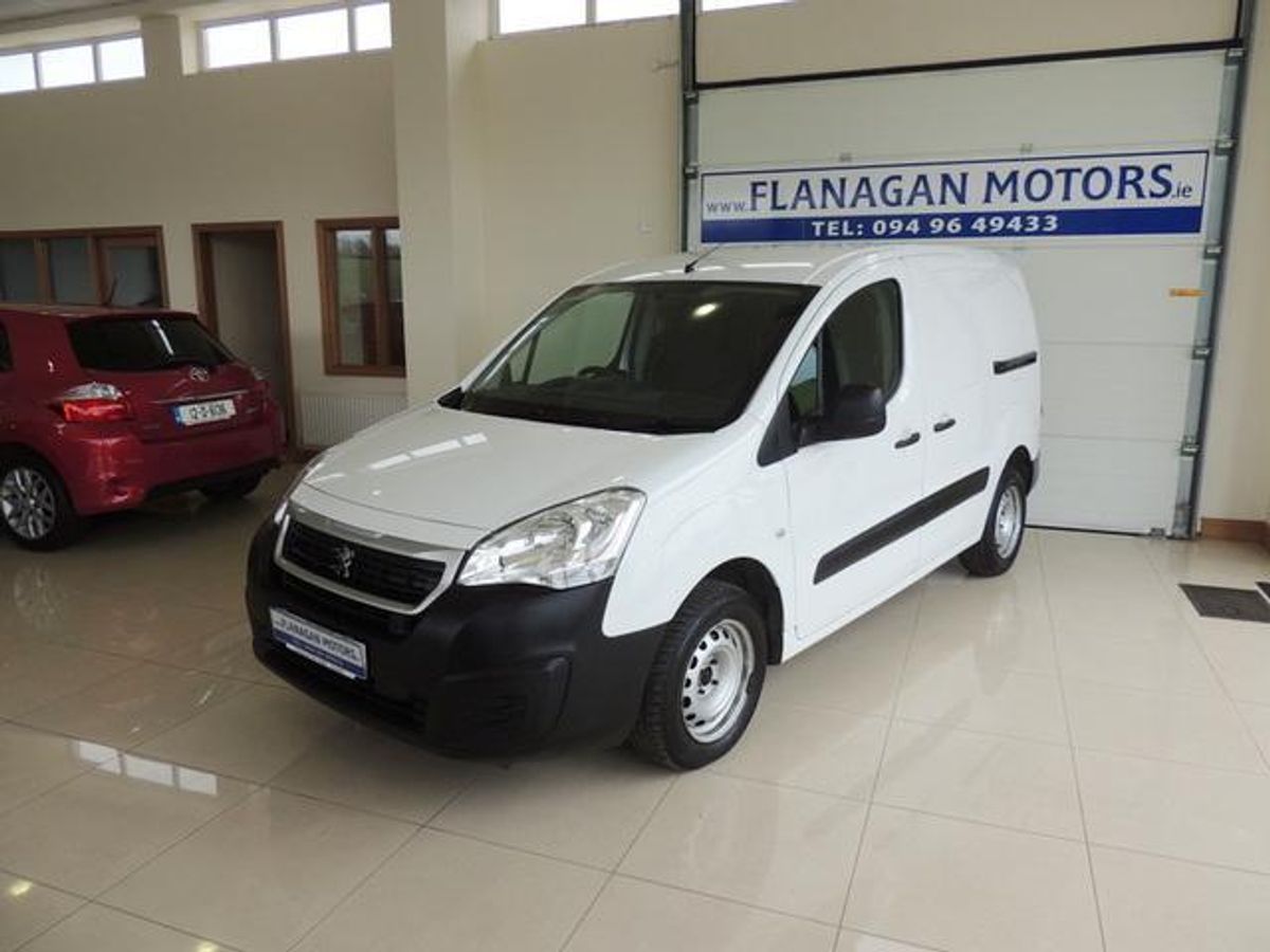Used Peugeot Partner 2016 in Mayo