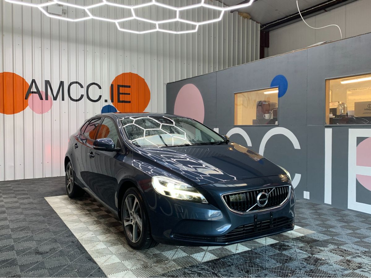 Used Volvo V40 2016 in Dublin
