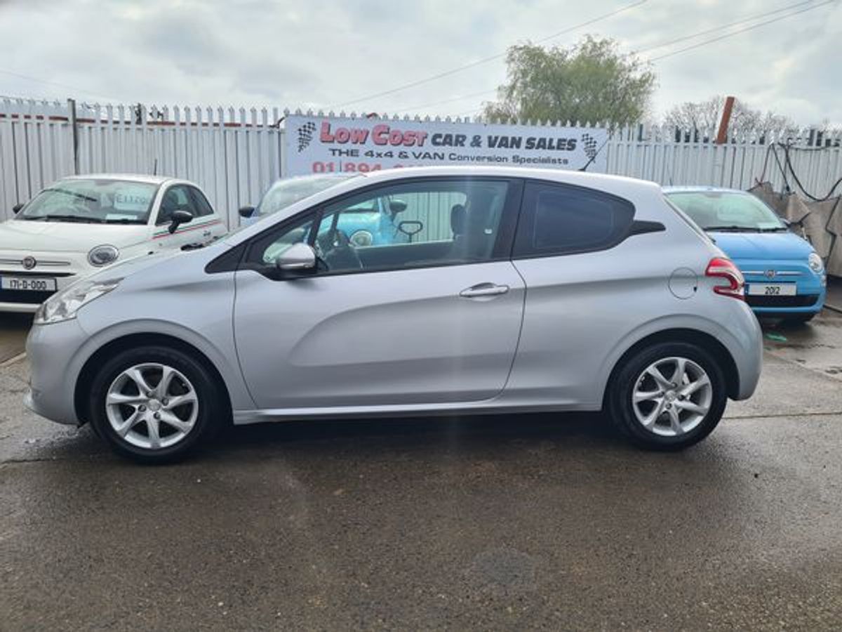 Used Peugeot 208 2015 in Dublin