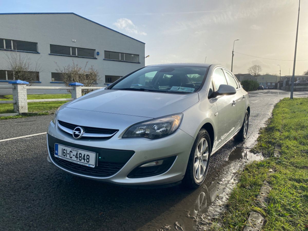 Used Opel Astra 2016 in Cork