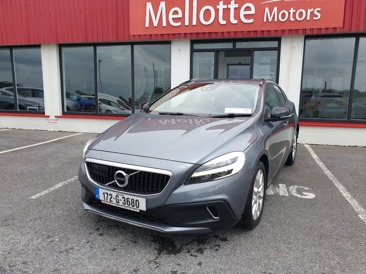 Used Volvo V40 2017 in Galway