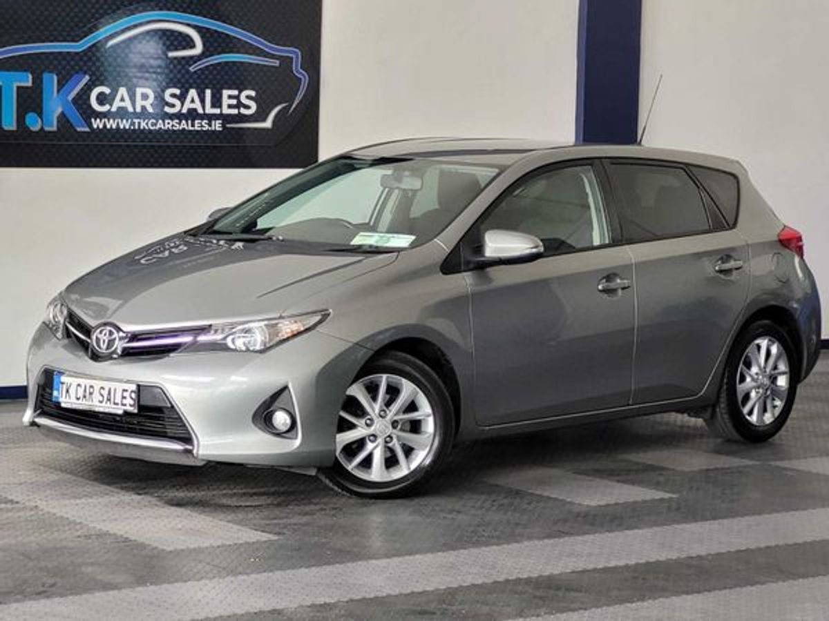 Used Toyota Auris 2014 in Galway