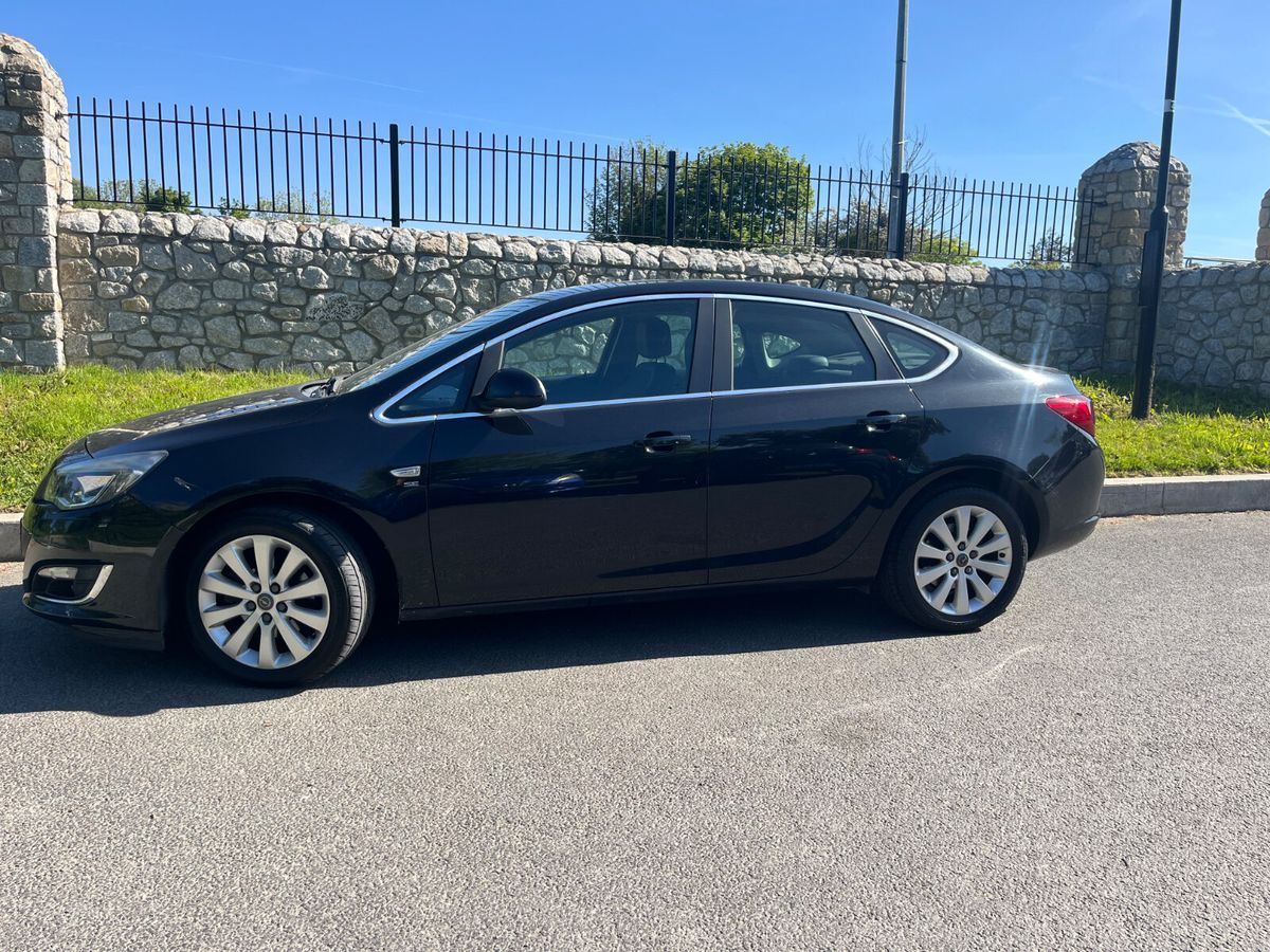 Used Opel Astra 2014 in Dublin