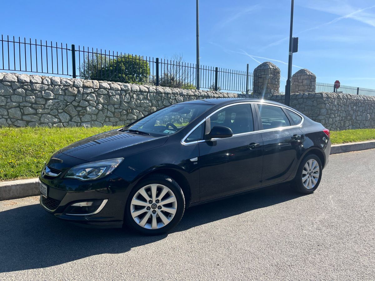Used Opel Astra 2014 in Dublin