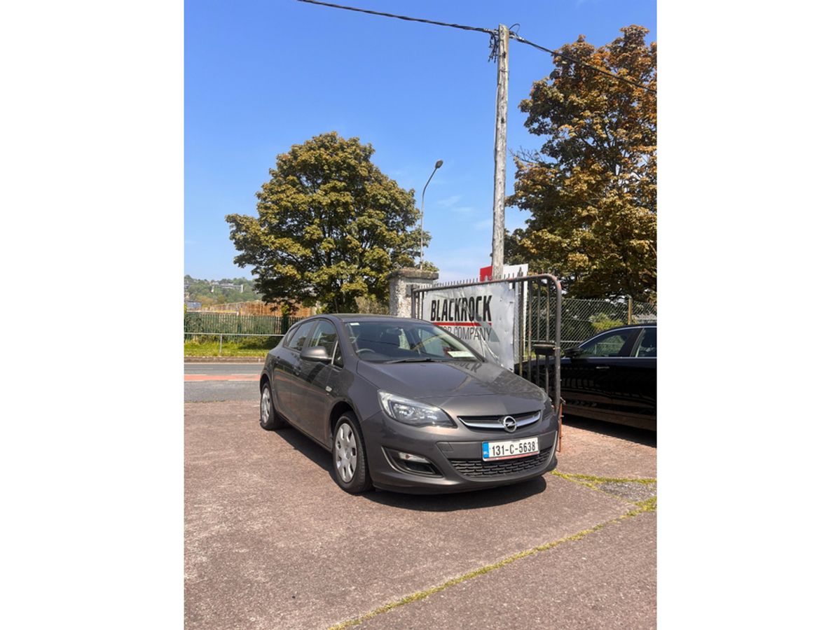 Used Opel Astra 2013 in Cork